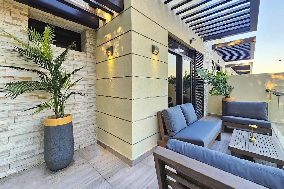 Stunning 4 Bed Villa, Private Pool, Damac Hills دبي الإمارات العربية المتحدة