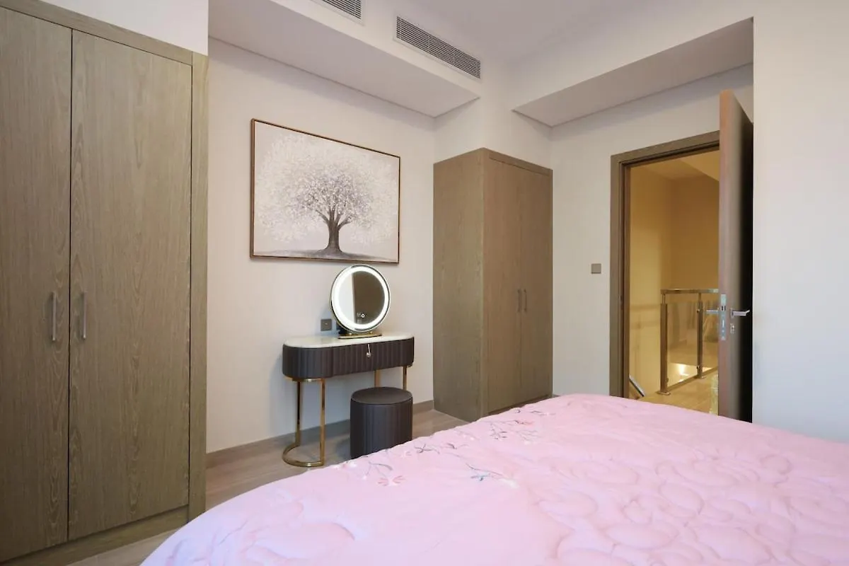 Stunning 4 Bed Villa, Private Pool, Damac Hills دبي